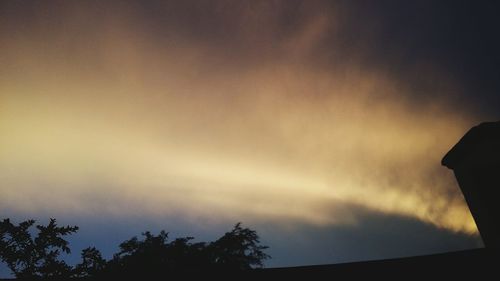 Low angle view of cloudy sky