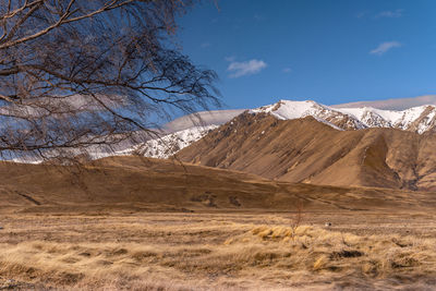 Beautiful mountainous view along the fairlie - lake tekapo road.