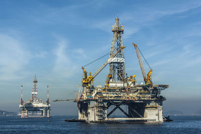 Marine oil extraction platform in guanabara bay, rio de janeir, brazil