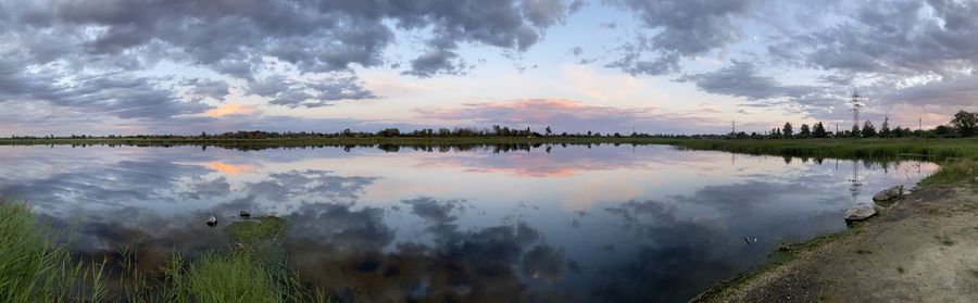 Panoramic view of lake against sky