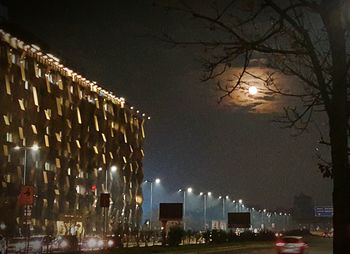 Night view of illuminated street light