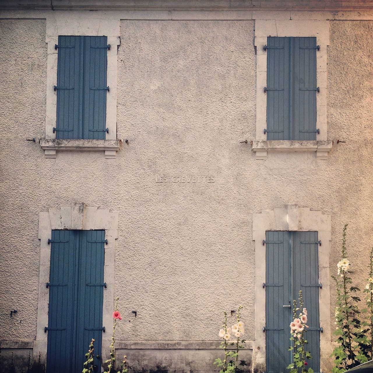 building exterior, architecture, built structure, window, house, wall - building feature, brick wall, residential structure, door, closed, wall, building, residential building, day, outdoors, old, weathered, safety, no people, protection