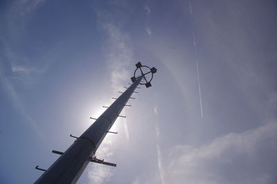 Low angle view of vapor trail against sky