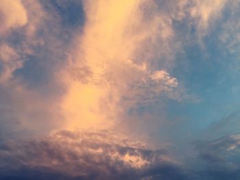 Low angle view of cloudy sky