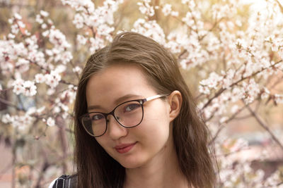 Close-up portrait of young woman