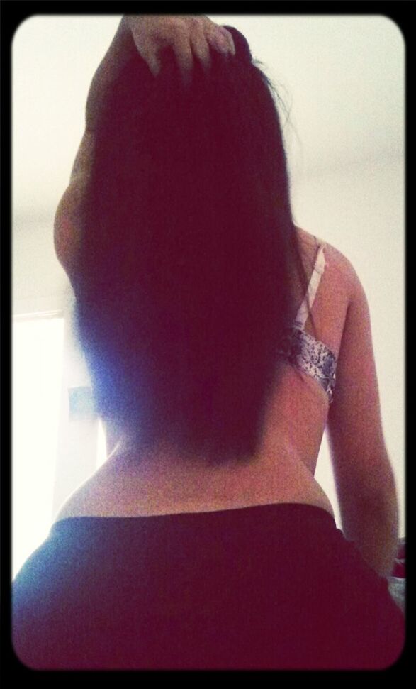 My Hurr Got Long ^.^ My Hips Look Kinda Big Too ! 