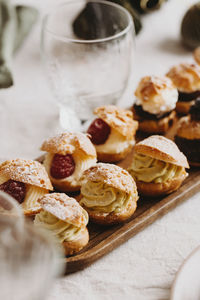 Pistachio cream choux