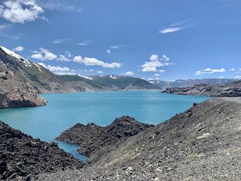 Lago nubes volcán parque nacional laja chile