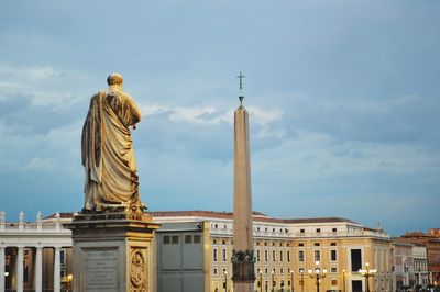 St peter square against sky
