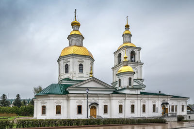 Kazan cathedral in saint seraphim-diveyevo monastery, russia