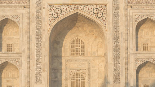 Arch of taj mahal