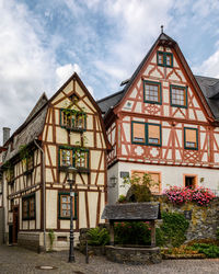 Beautiful medieval half-timbered building in bacharach, rheinland-pfalz, germany