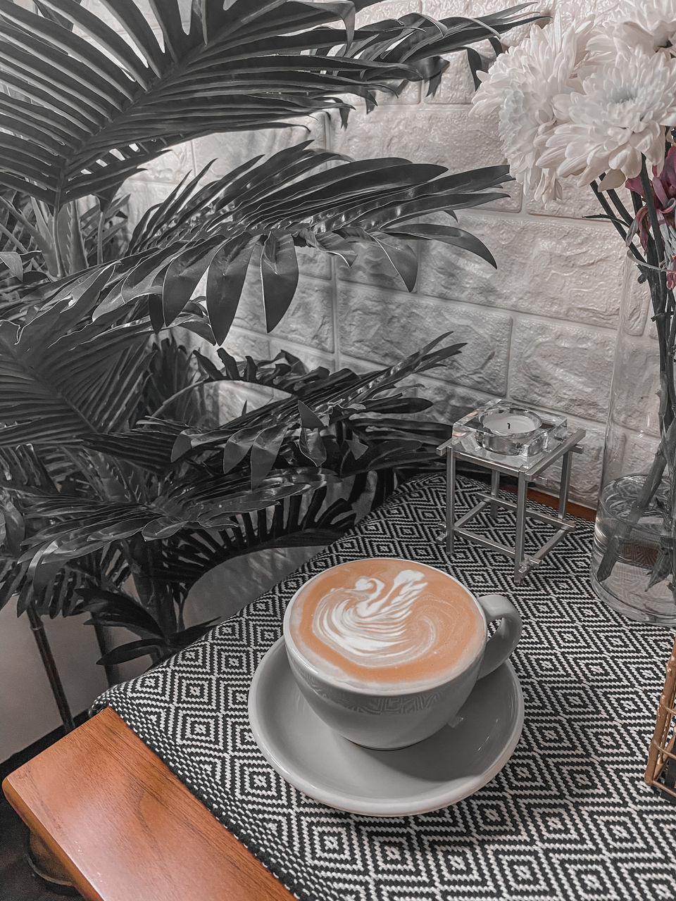 HIGH ANGLE VIEW OF COFFEE ON TABLE AT CAFE