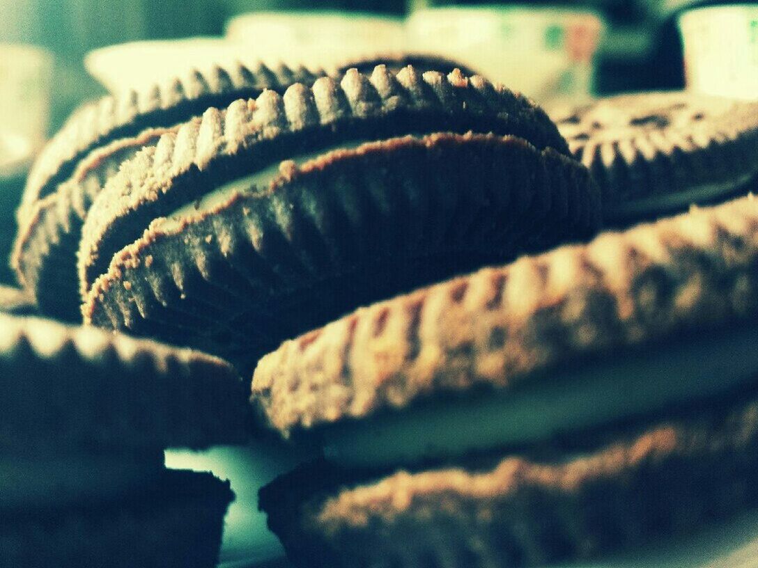 close-up, focus on foreground, selective focus, still life, indoors, metal, part of, metallic, pattern, detail, cropped, stack, no people, day, textured, in a row, equipment, sunlight, single object