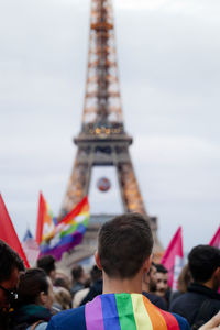 People in front of eiffel tower