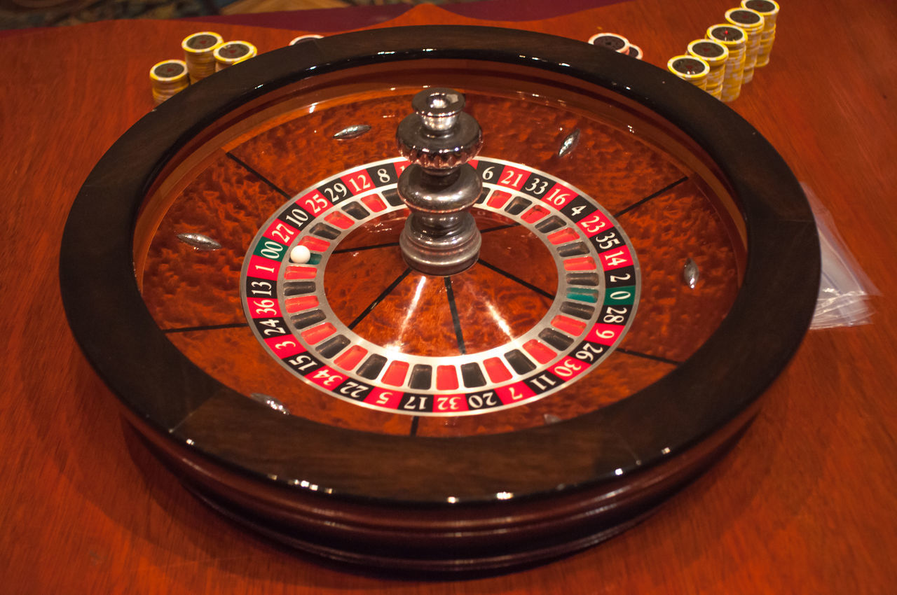 Roulette table