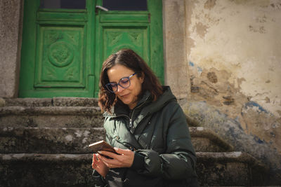 Girl with telephone