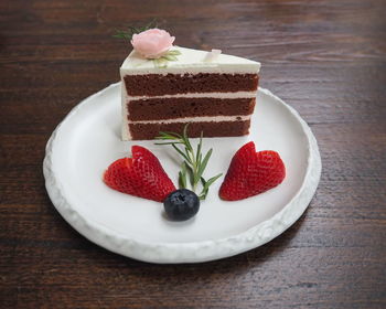 Close-up of cake in plate on table