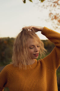 Portrait of smiling young woman