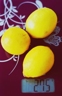 Close-up of lemon slice