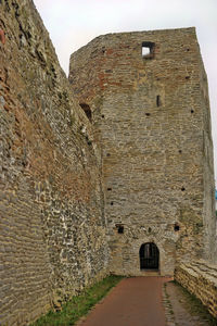 View of fort against sky