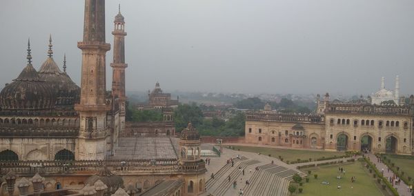 Project was to provide employment for people build by nawab of awad in 1784 also known asif imambara