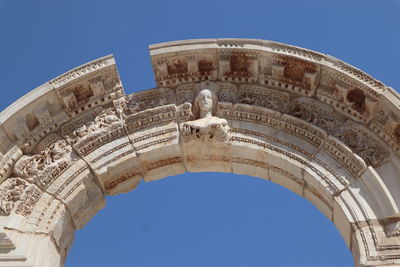 Temple of hadrian in ancient ruins city of ephesus, turkey