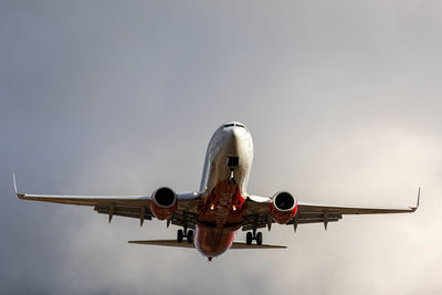 Rossiya airlines boeing 737-800 registration vq-buf. plane take off or landing in  airport.