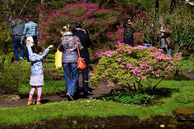 People at japanse tuin garden