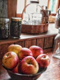 Close-up of apples in bowl