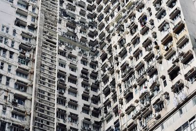 Dirty residential hong kong windows 