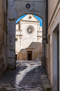 The stone tells. stone wonder. gravina in puglia. italy