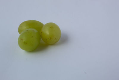 High angle view of apples on table