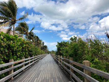 Pathway in miami beach 