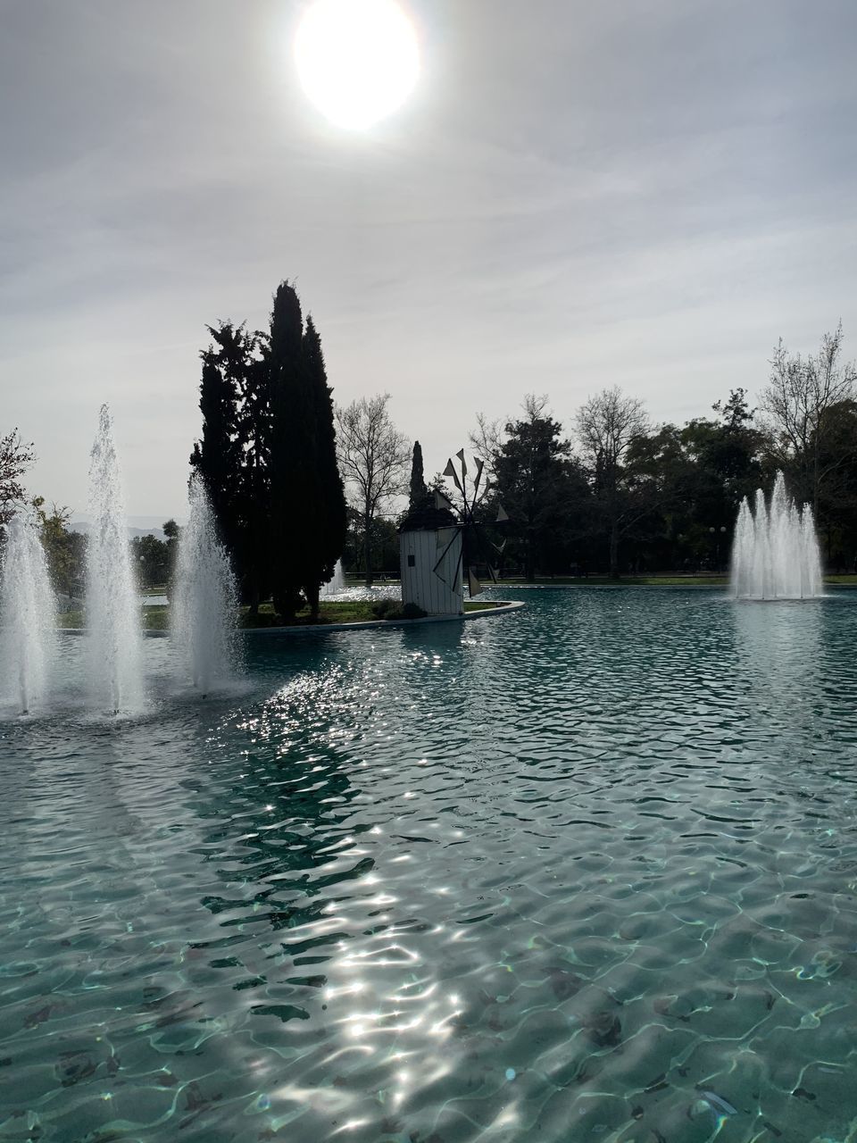 VIEW OF FOUNTAIN IN SWIMMING POOL