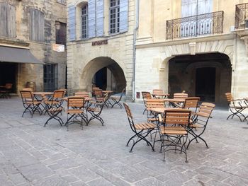 Empty sidewalk caf