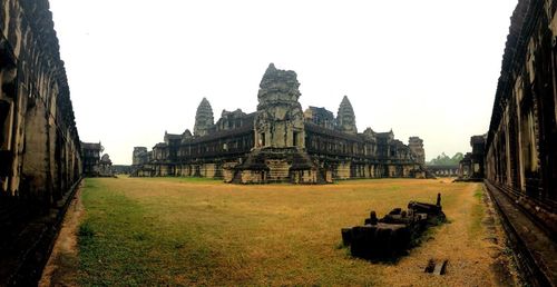 Panoramic view of historic building against sky