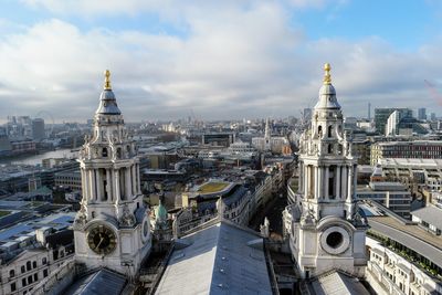 St paul's cathedral in city against sky