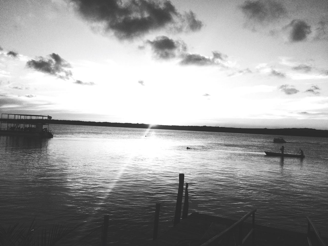 water, sky, tranquil scene, scenics, tranquility, sea, cloud, reflection, cloud - sky, calm, beauty in nature, nature, ocean, day, outdoors, seascape, non-urban scene, waterfront, sun, cloudy, no people, horizon, solitude