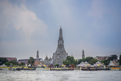 Wat arun, temple of dawn the landmark of thailand.