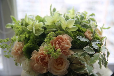 Close-up of rose bouquet