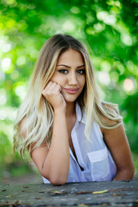 Portrait of a beautiful young woman