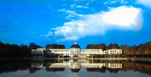 Panoramic view of lake against cloudy sky