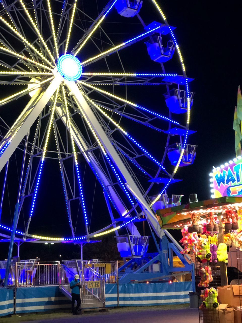 FERRIS WHEEL AT NIGHT