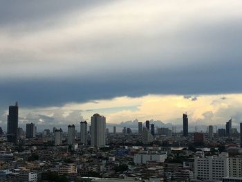 Cityscape against sky 