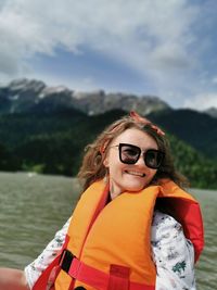 Portrait of a smiling young woman