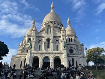 Group of people in front of cathedral