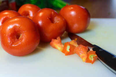 Close-up of tomatoes in plate