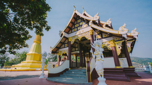 Buddhist temples in thailand.