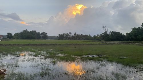 Panoramic view of lake against sky